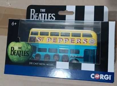 Beatles, replica London bus, sgt. Peppers.