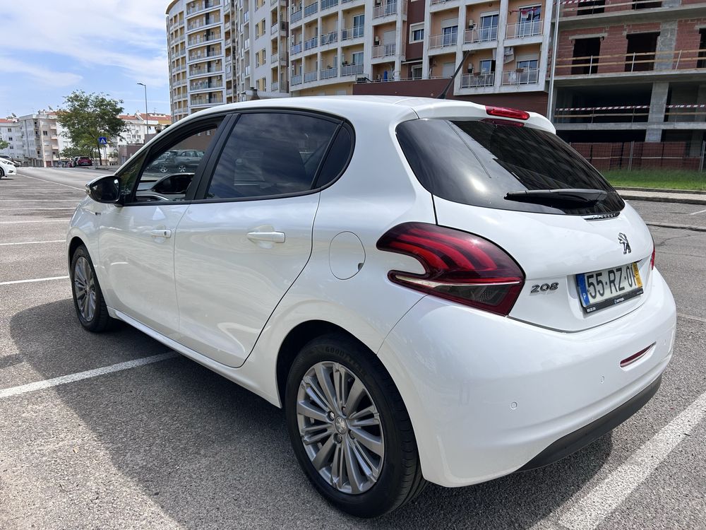 Peugeot 208 Style 1.2