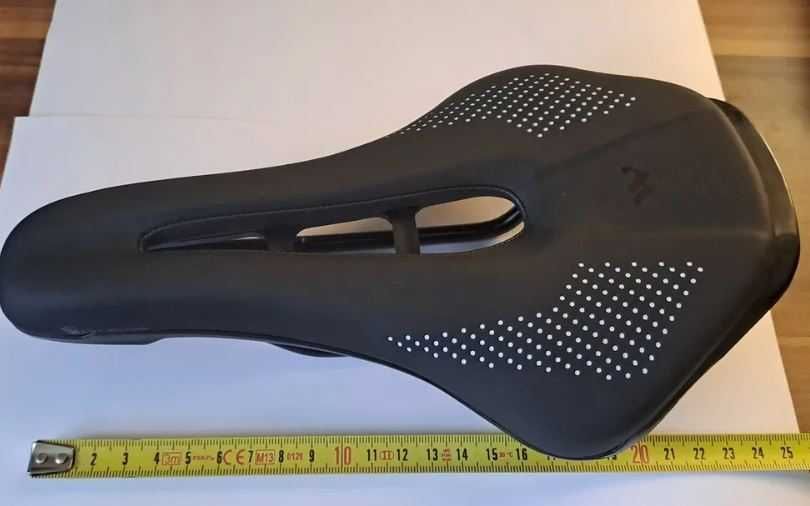 Siodełko Stealth MTB Gravel - ergonomiczne, wygodne - NOWE