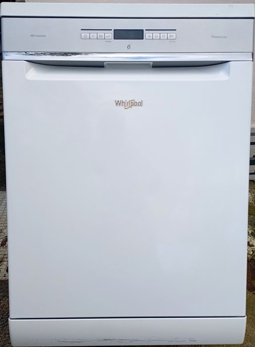 Máquina lavar loiça praticamente nova