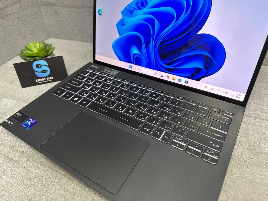 Стильний ноутбук MSI Prestige 13 AI Evo/32 ddr5/512 ssd/Intel Ultra 7