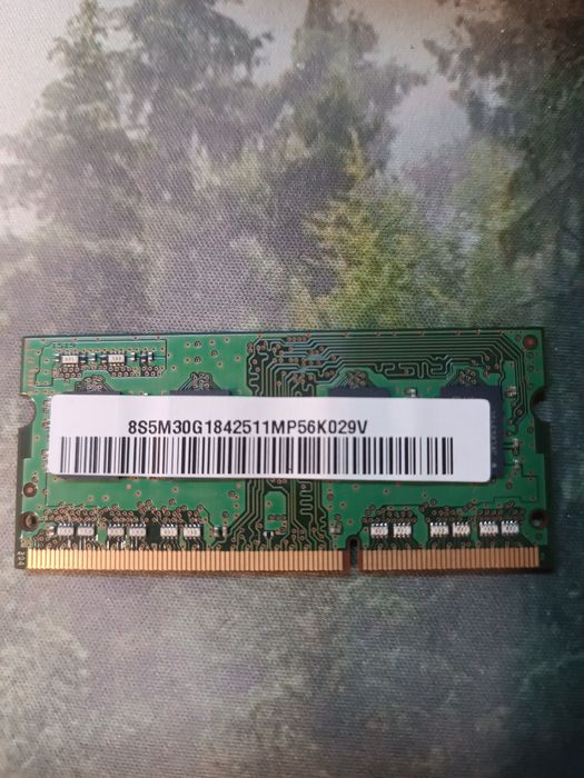 Samsung Pamięć RAM do laptopa- 4GB DDR3L 1600MHz 1,35V