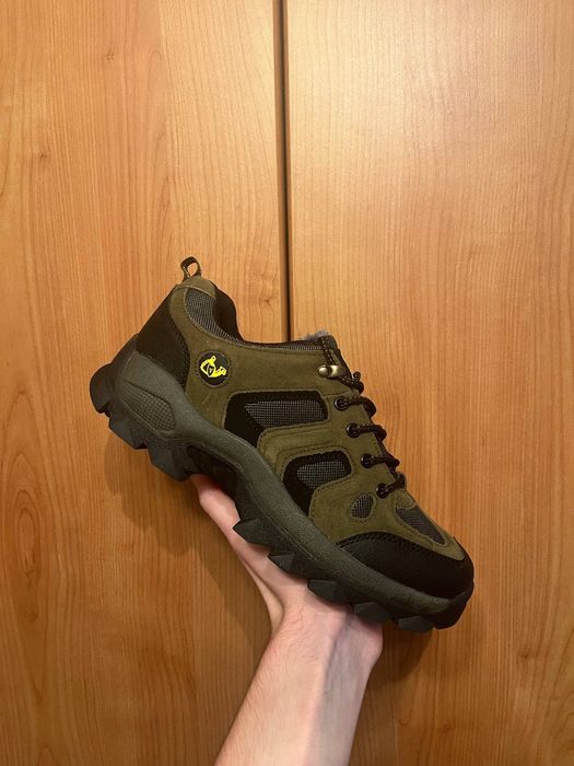 Черевики кросівки 42 розмір зимові осінні тактичні зеленого кольору