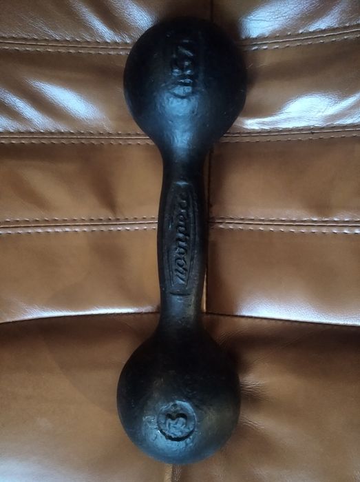 Гантели литые по 2, 3 и 4 кг. Гири для фитнеса.