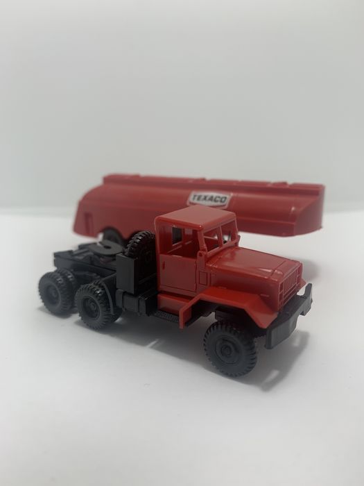 Camião Cisterna Texaco da Roco escala H0 1/87