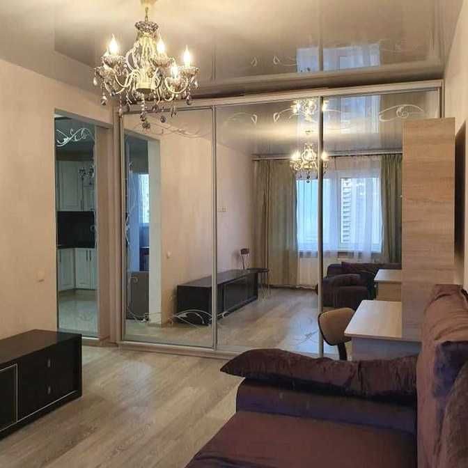 Здається квартира в Молодіжному кварталі на вул. Б. Гмирі, 12Б