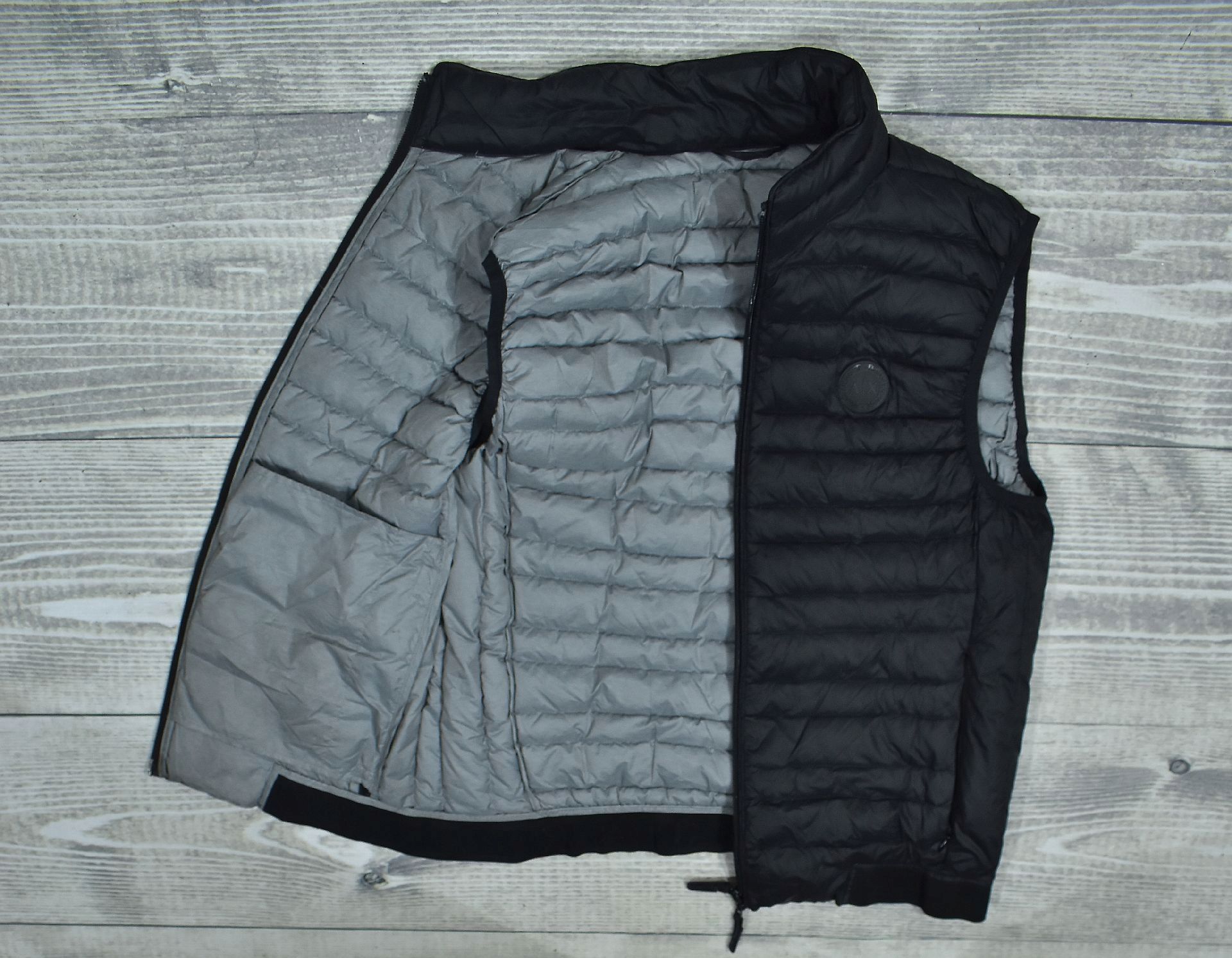 Armani Exchange Czarna Pikowana Kamizelka Puchowa Męska S