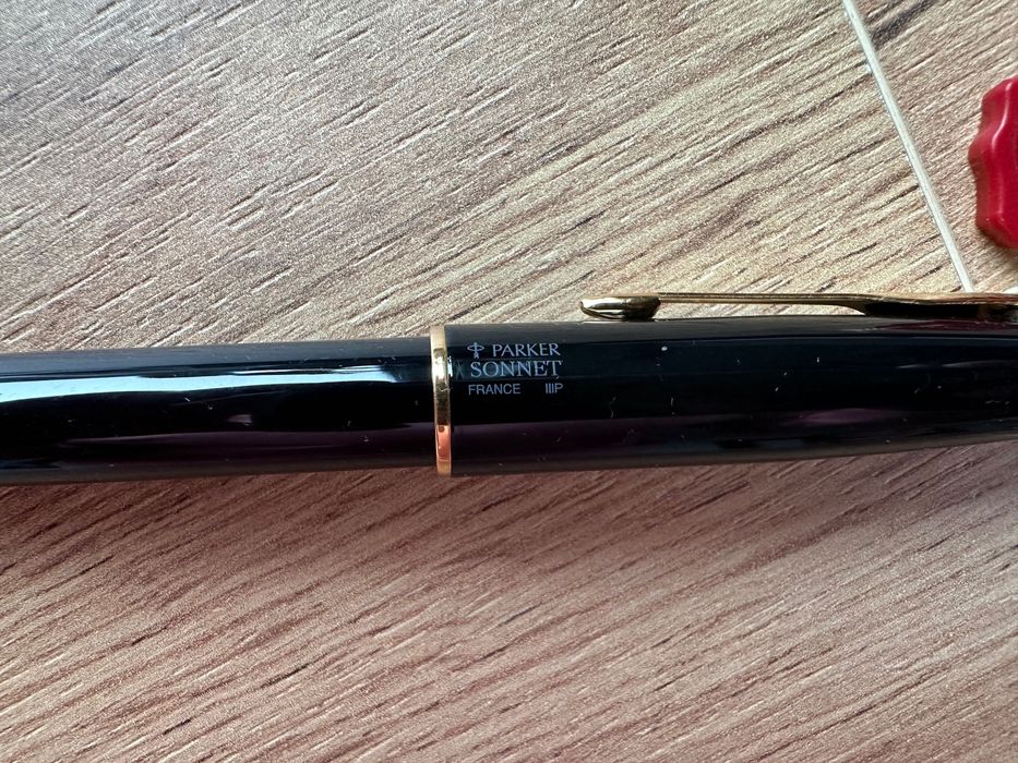 Nowe czarne pióro  Parker Sonnet laka złoto