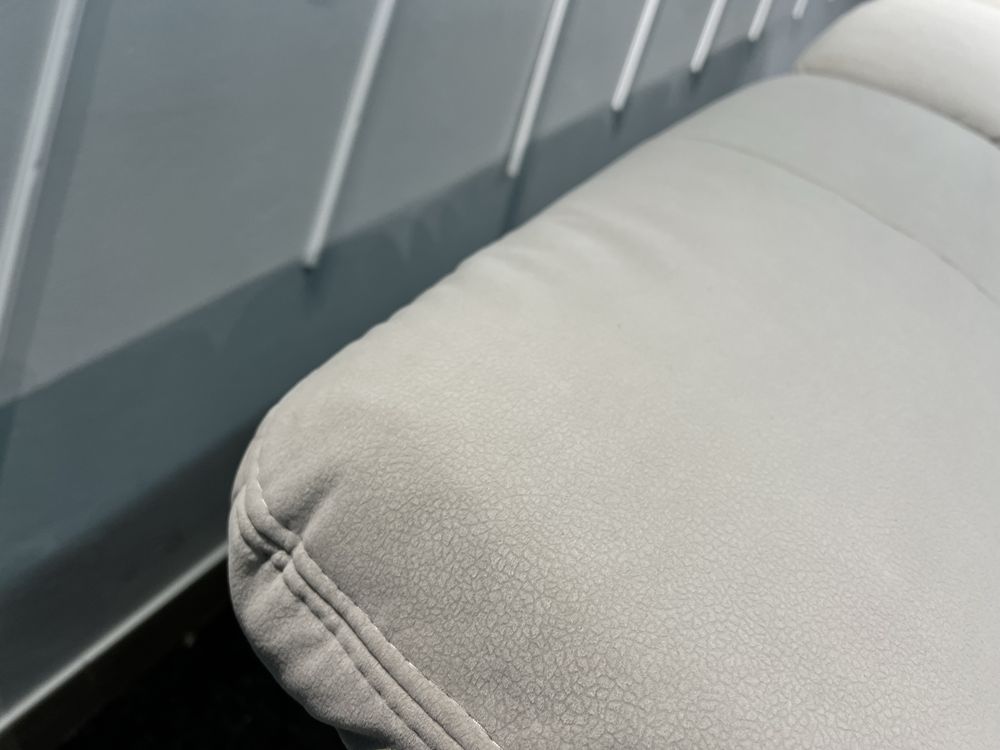 Виставковий розкладний диван тканина Zehdenick  шкіряні дивани