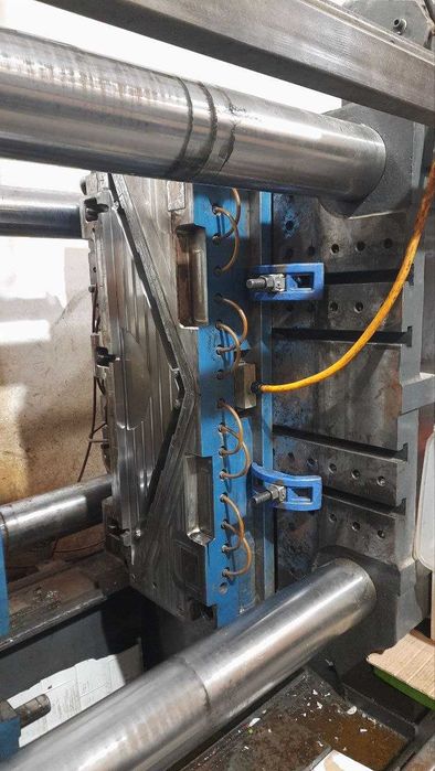 Термопластавтомат IJT-SV650