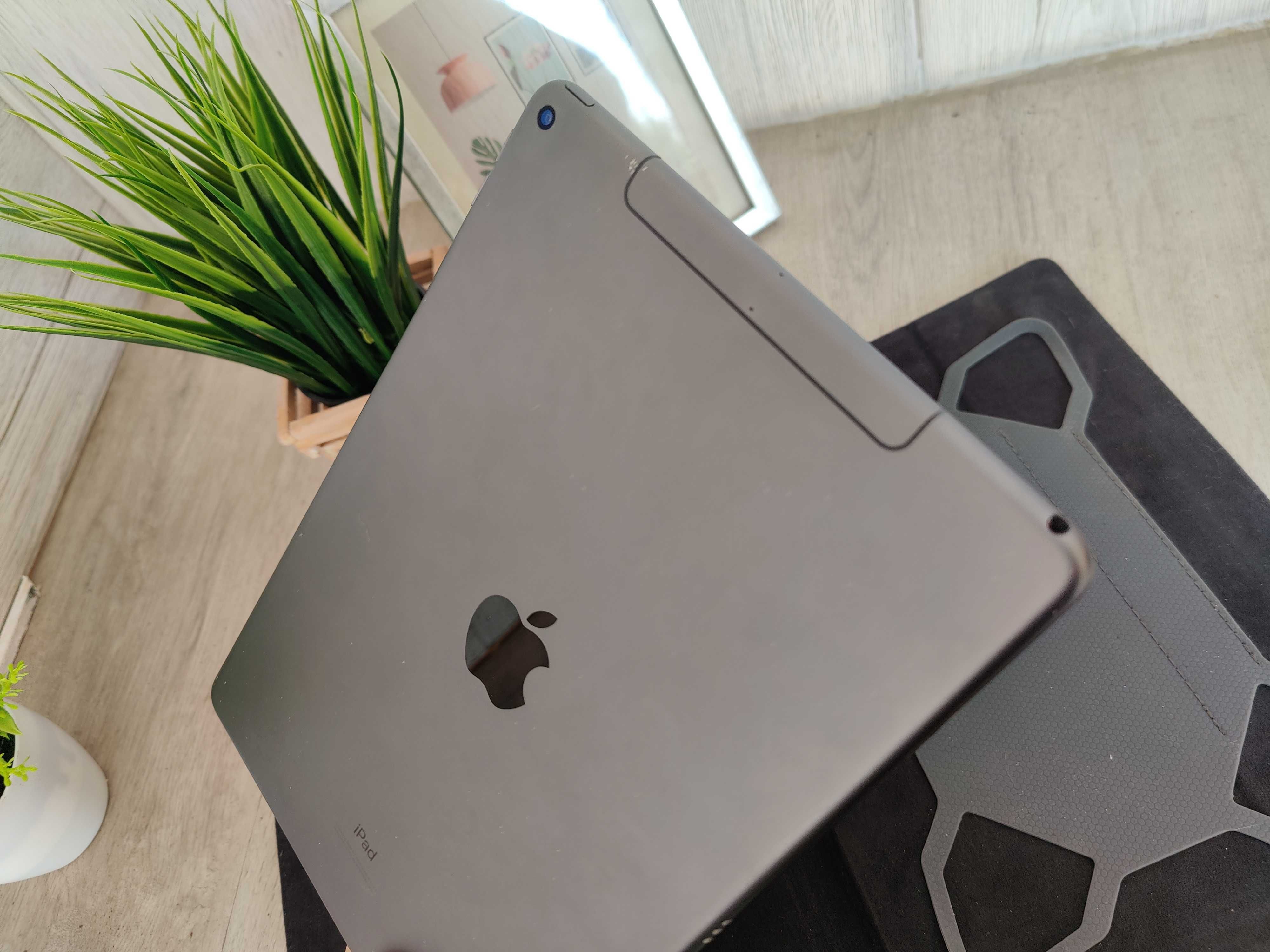 Планшет Ipad Air 3 256Gb 4G A2153  ios 18.2