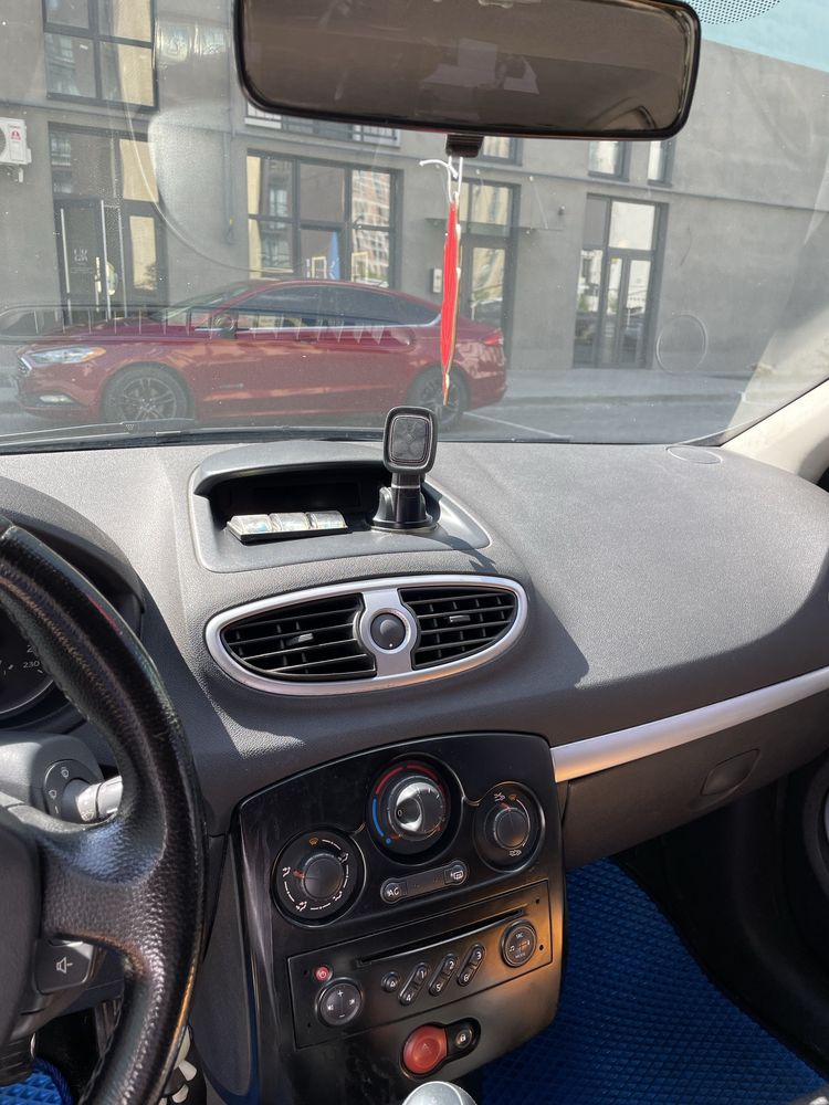 Renault Clio   3