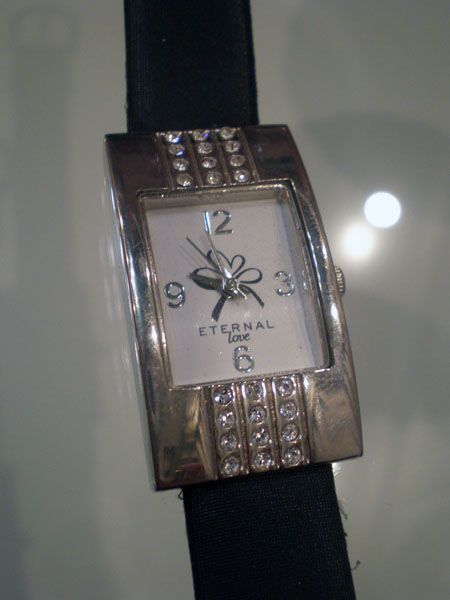 Часы с кристаллами "Swarovski"