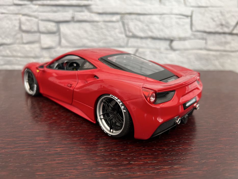 Ferrari 488 GTB 1:18 Bburago custom