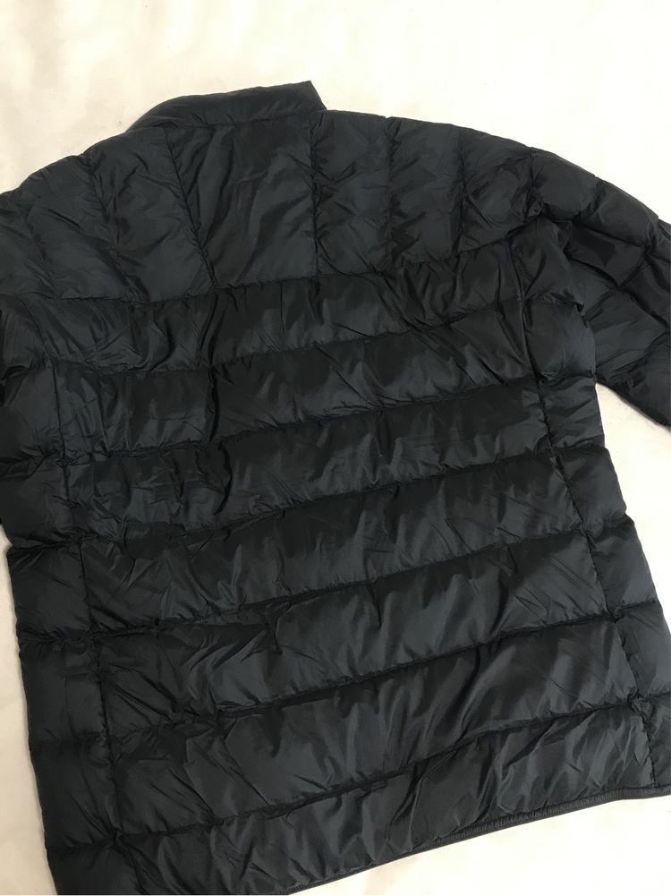 Продам чоловічу пухову куртку Uniqlo