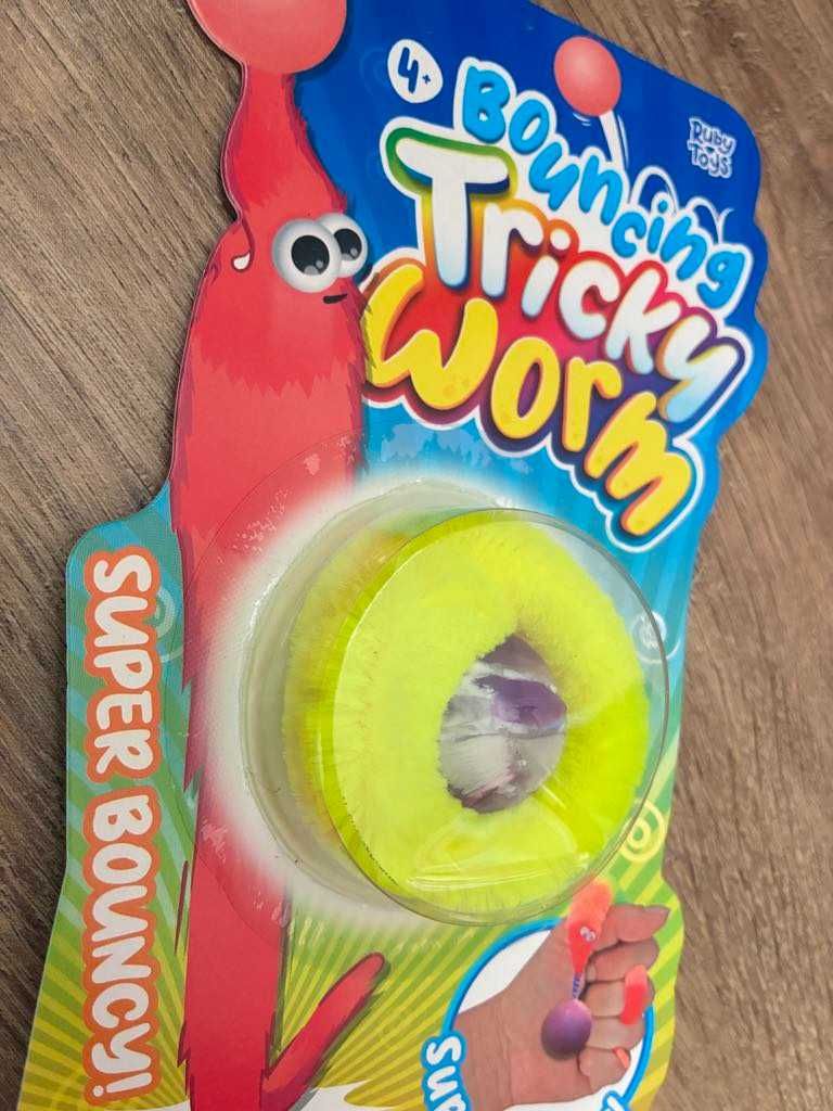 Bouncing Tricky Worm
