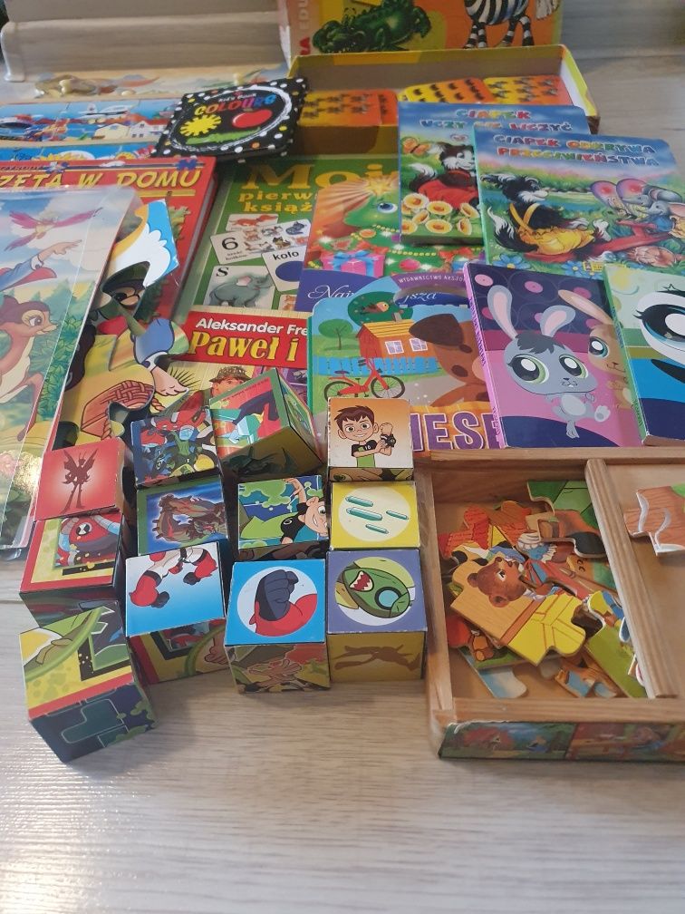 Książeczki ,puzzle ,układanki