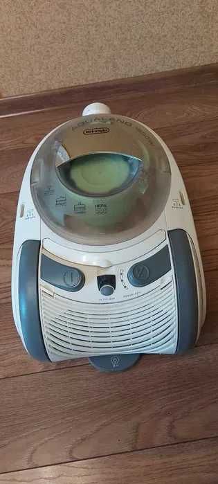 * Водозбірний, миючий пилесос "DeLonghi WFF 1800 PET".  Італія.