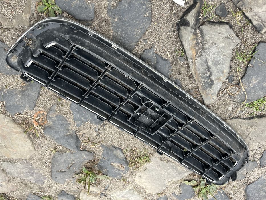 Volvo S40 V50 C30 - atrapa grill - lift