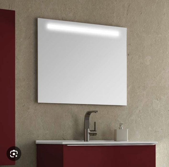 Espelho com LED para casa de banho
