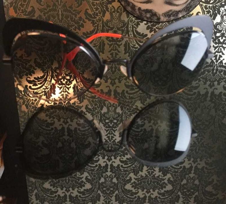 Óculos FENDI pretos