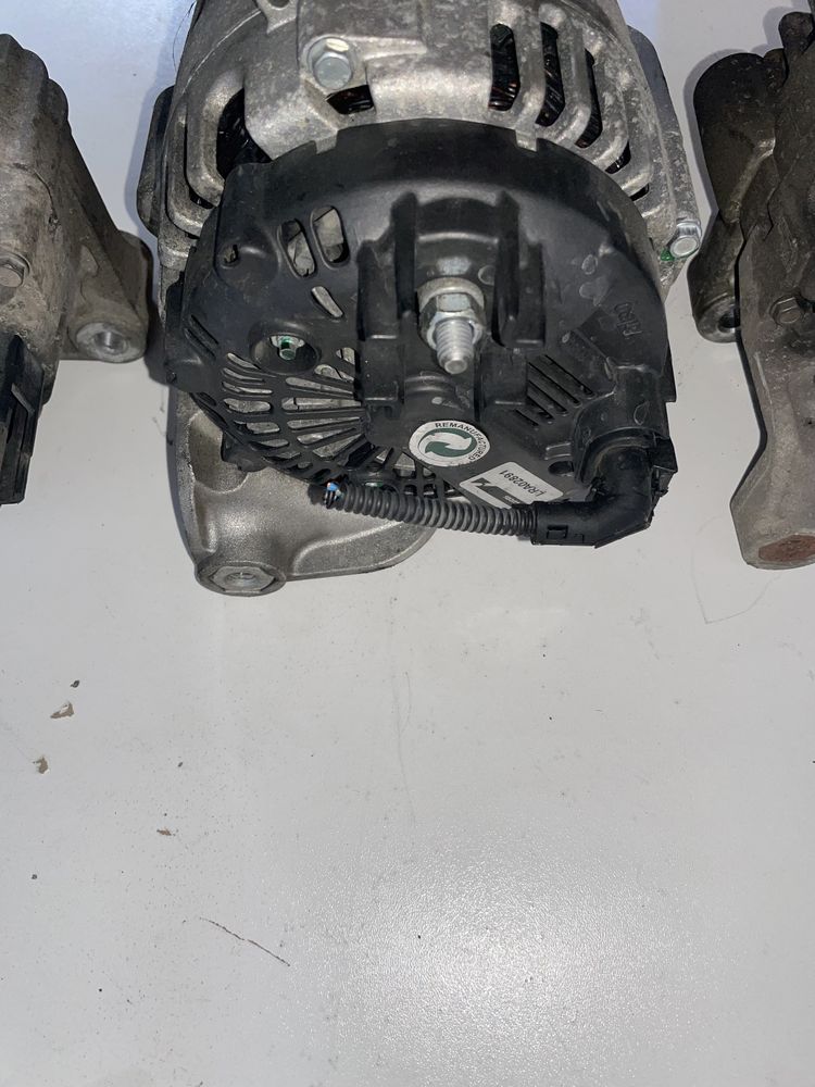 Генератор bmw x5 e53 3.0d m57n 3.0i M54 бмв х5 е53 м57н разборка шрот
