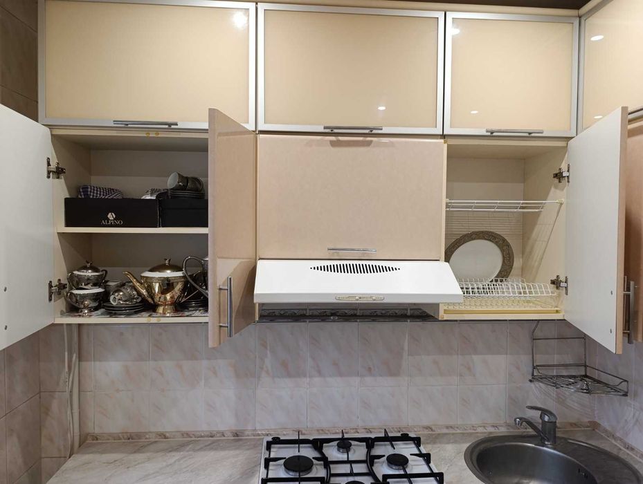 Кутова кухня в гарному стані