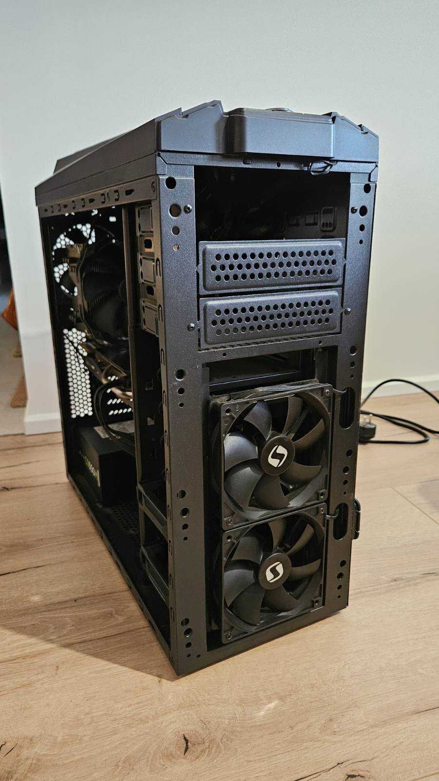 Komputer stacjonarny i7-4790K / ASUS GTX 970 STRIX / 20 GB RAM / Win10