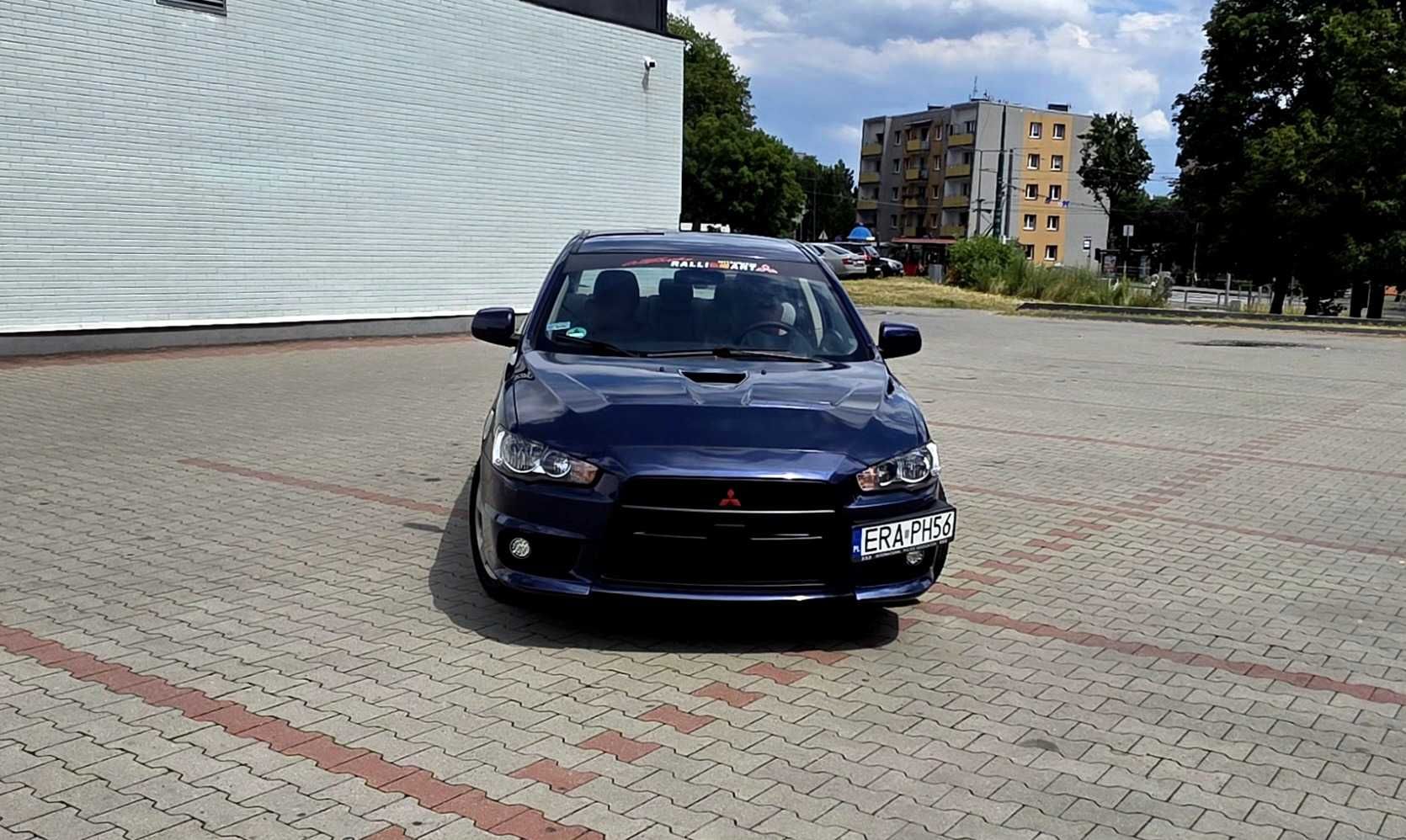 Mitsubishi Lancer jak EVOLUTION X Ralliart  Lancer MR  EVO look