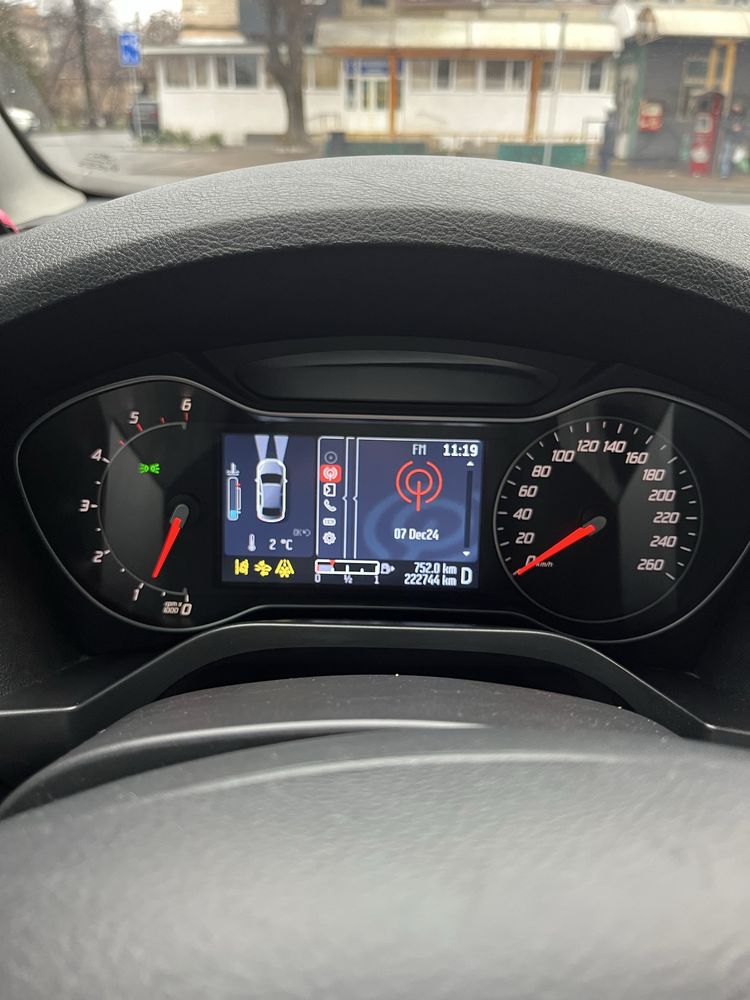 Форд гелексі. Комфортний автомобіль. Обмін на повнопривідне авто.