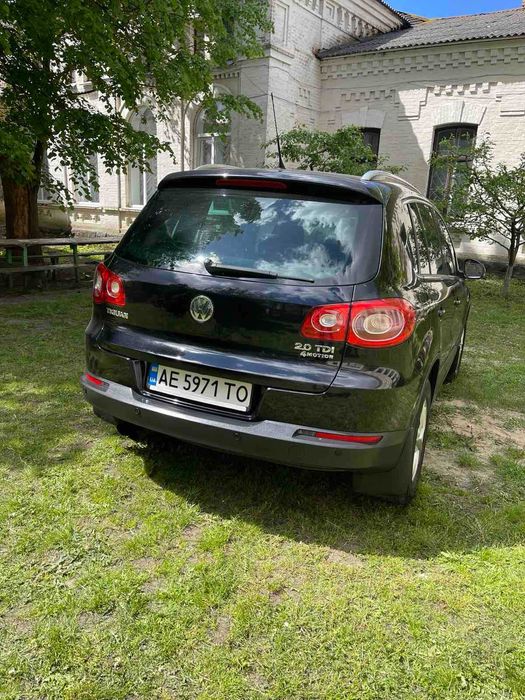 Фольксваген  Тігуан 2011 року