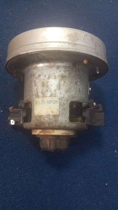 Двигун для пилососа