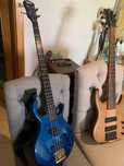 Bom dia estou a vender o meu Bass Pedulla 3500€, negociáveis