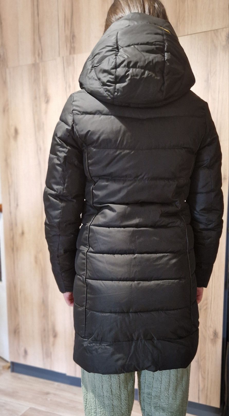 Зимове жіноче пальто S