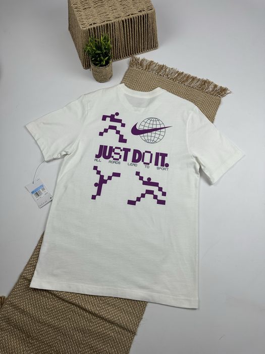 Оригінал! Футболка  Nike Sportswear Global Graphic T-Shirt FV3765-100