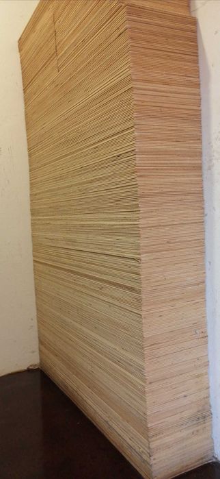 Sprzedam sklejkę liściastą (brzoza) grubość 4,5 mm 95m2
