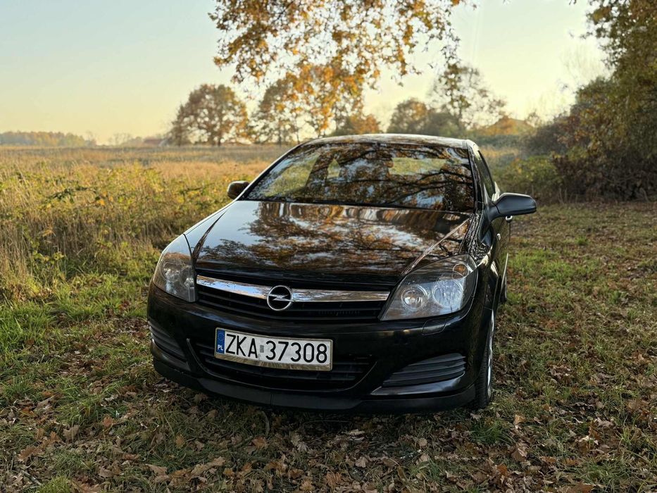 Opel Astra OPEL ASTRA H GTC | 2006 r. | 1.7 CDTI