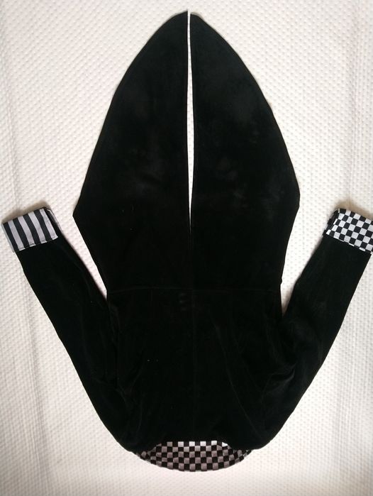 Карнавальний фрак з безрукавкою і капелюшком М розмір