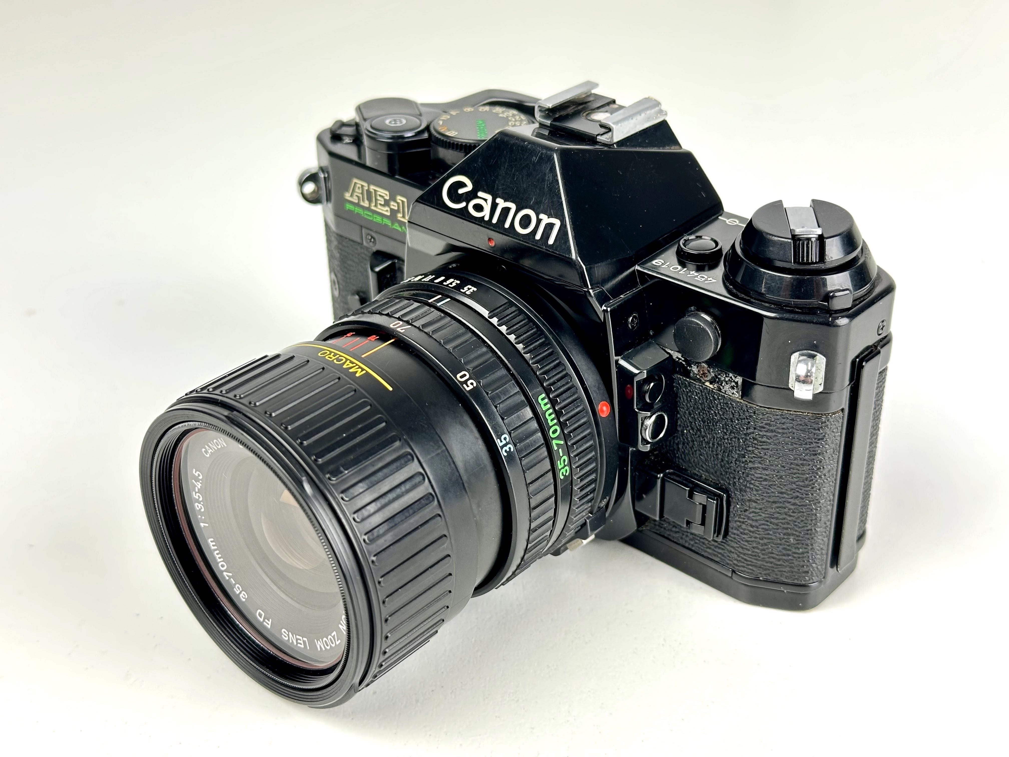 Canon AE-1 Program + FD 35–70mm | Analogowy zestaw gotowy do zdjęć