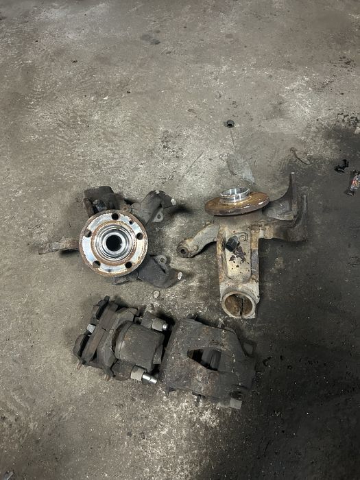 Zaciski hamulcowe i zwrotnice seat ibiza 4