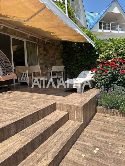 Сдается  в аренду дом в Совиньоне