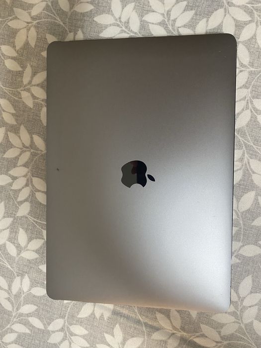 Apple Macbook Air M1 8 RAM 512 SSD (2020)