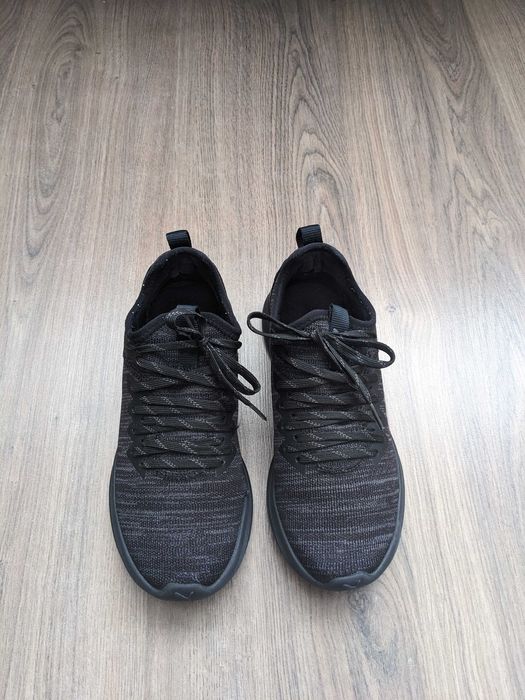 Взуття Puma жіночі (кросівки)