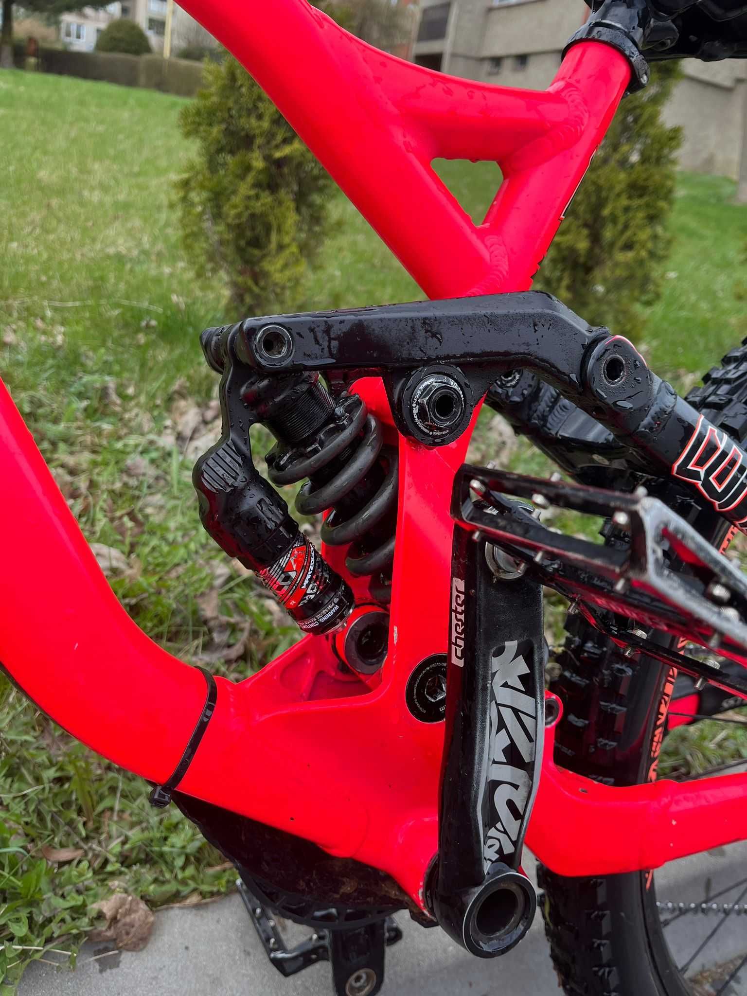 Commencal supreme v3 dh