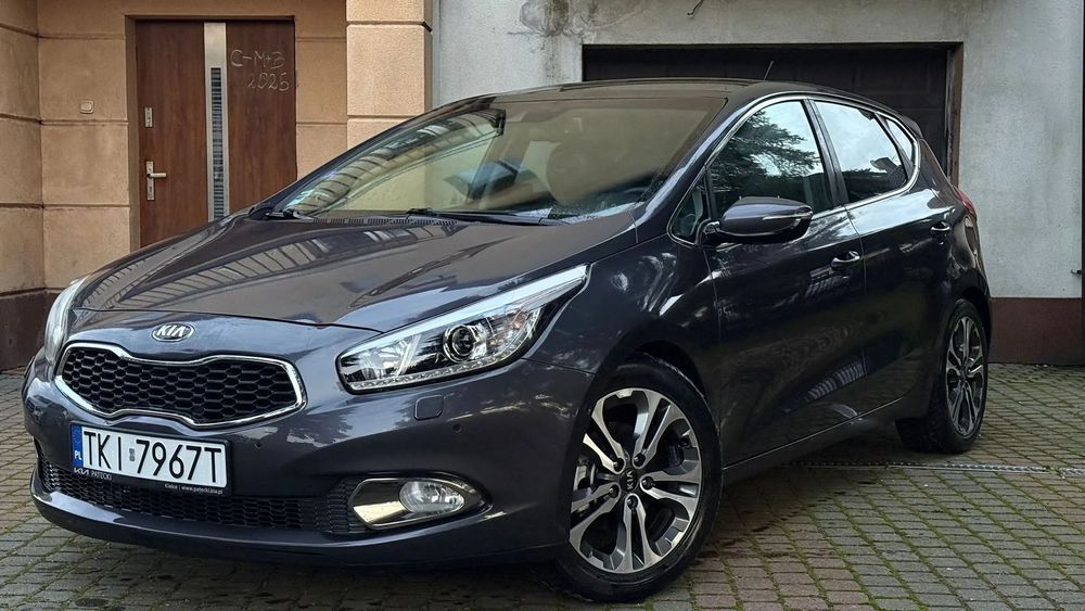 Kia Ceed Pierwszy właściciel/ 1.6/ benzyna/ XL/ szklany dach/Xenon/BusinessLine