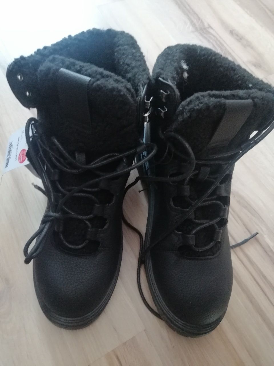 Nowe czarne ocieplane buty zimowe Sinsay 39