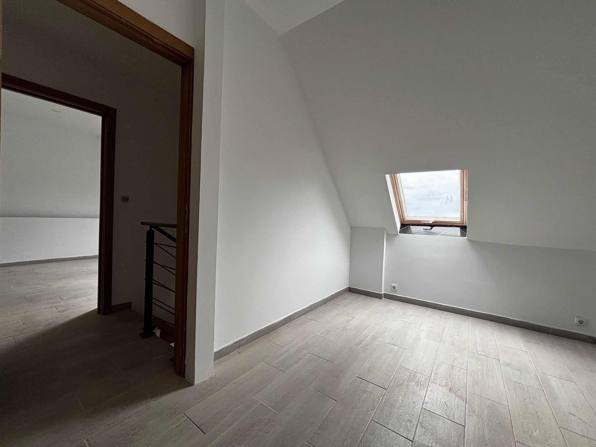 Apartamento T3 Para Arrendamento .
