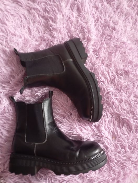 Шкіряні чоботи челсі