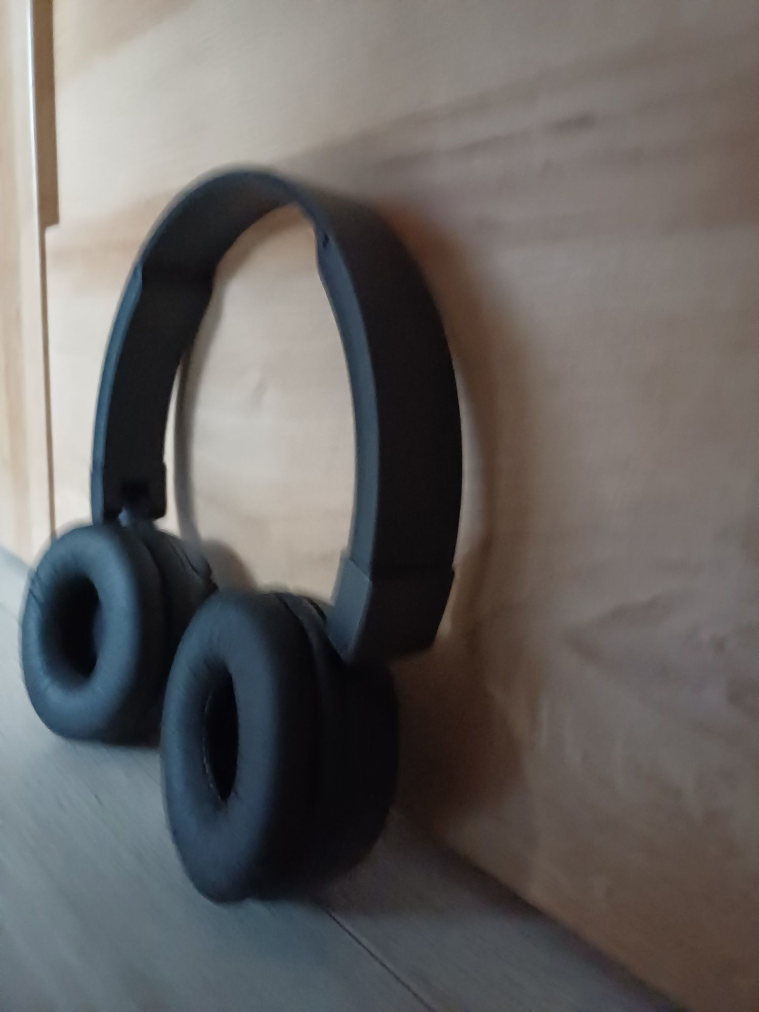 JBL T450BT Bezprzewodowe Słuchawki Bluetooth – Jak nowe!