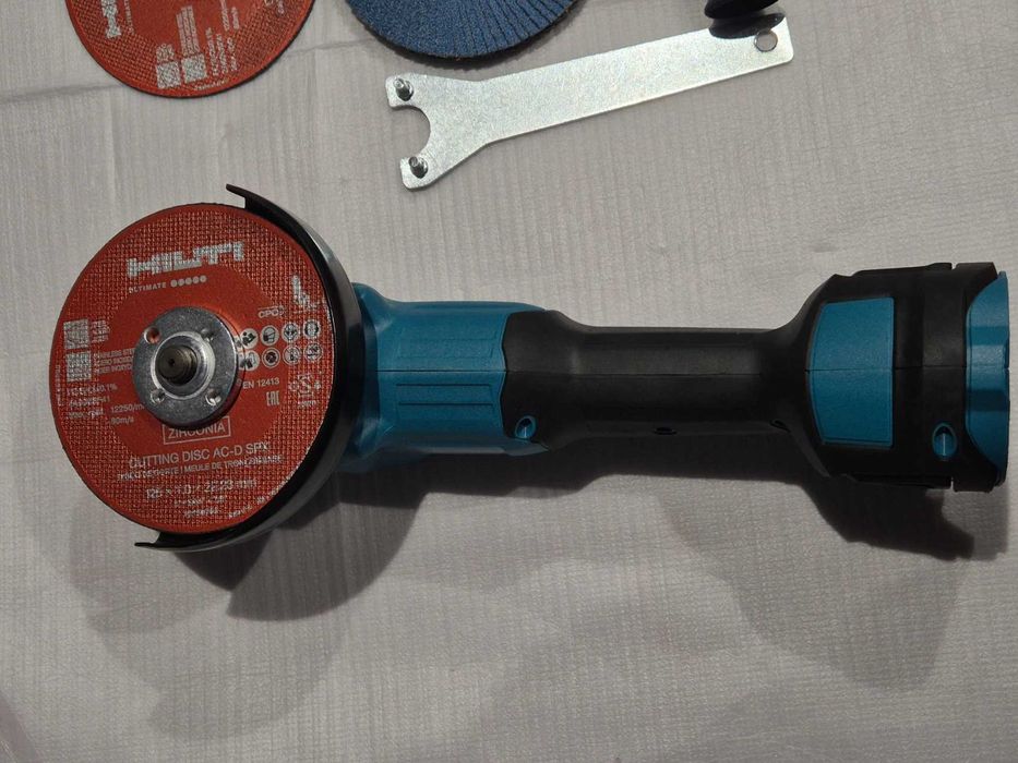 Akumulatorowa szlifierka kątowa do baterii Makita LXT 18V 125mm